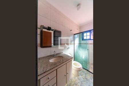 Casa à venda com 159m², 3 quartos e 4 vagas Casa à venda com 159m², 3 quartos e 4 vagasBanheiro Social