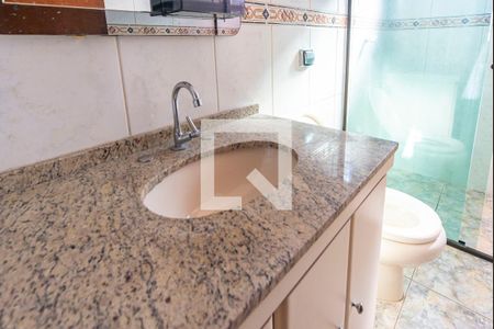 Casa à venda com 159m², 3 quartos e 4 vagas Casa à venda com 159m², 3 quartos e 4 vagasBanheiro Social