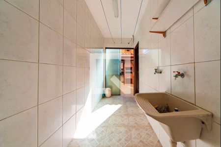 Casa à venda com 159m², 3 quartos e 4 vagas Casa à venda com 159m², 3 quartos e 4 vagasÁrea de Serviço