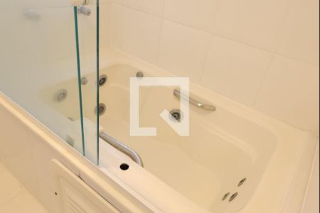 Apartamento para alugar com 65m², 1 quarto e 1 vaga Apartamento para alugar com 65m², 1 quarto e 1 vagaBanheiro da Suíte