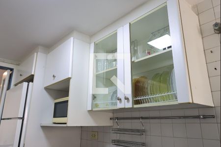 Apartamento para alugar com 65m², 1 quarto e 1 vaga Apartamento para alugar com 65m², 1 quarto e 1 vagaCozinha - Armários