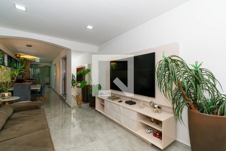 Sala de casa para alugar com 2 quartos, 250m² em Jardim Vila Formosa, São Paulo