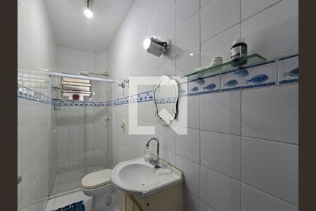 Banheiro de apartamento para alugar com 1 quarto, 81m² em Aparecida, Santos
