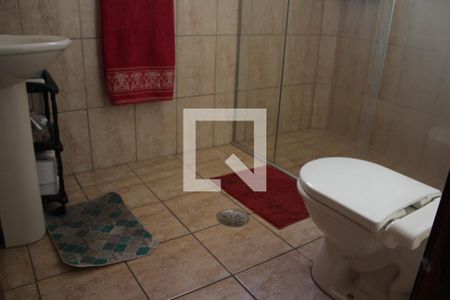 Casa à venda com 250m², 3 quartos e 2 vagasBanheiro