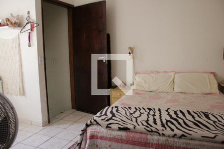 Casa à venda com 250m², 3 quartos e 2 vagasSuíte