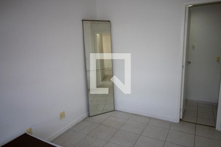 Quarto 2 de apartamento para alugar com 2 quartos, 70m² em Camorim, Rio de Janeiro