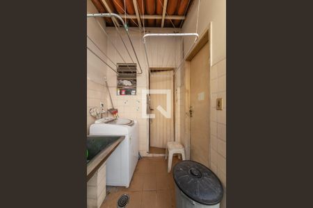 Casa à venda com 150m², 3 quartos e 2 vagas Casa à venda com 150m², 3 quartos e 2 vagasLavanderia