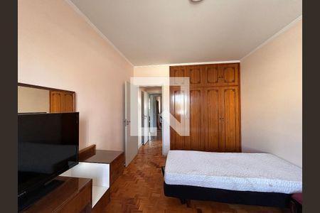 Casa à venda com 285m², 6 quartos e 4 vagasSuíte