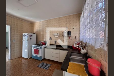 Casa à venda com 285m², 6 quartos e 4 vagasCozinha