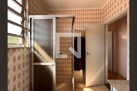 Casa à venda com 285m², 6 quartos e 4 vagasBanheiro da Suíte