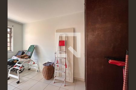 Casa à venda com 285m², 6 quartos e 4 vagasQuarto de Serviço