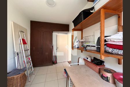 Casa à venda com 285m², 6 quartos e 4 vagasQuarto de Serviço