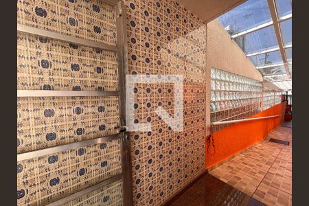 Casa à venda com 285m², 6 quartos e 4 vagasEntrada