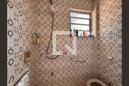 Casa à venda com 285m², 6 quartos e 4 vagasBanheiro de serviço