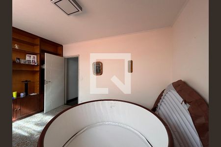 Casa à venda com 285m², 6 quartos e 4 vagasQuarto 5