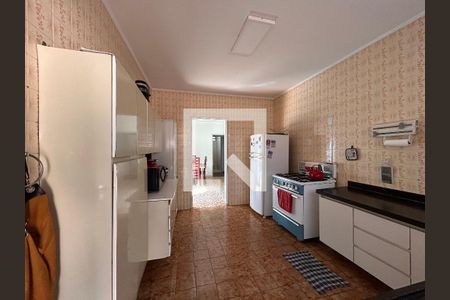 Casa à venda com 285m², 6 quartos e 4 vagasCozinha