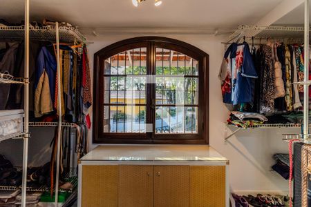 Casa para alugar com 250m², 3 quartos e 2 vagas Casa para alugar com 250m², 3 quartos e 2 vagasQuarto