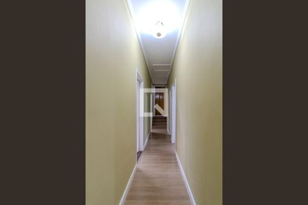 Casa para alugar com 250m², 3 quartos e 2 vagas Casa para alugar com 250m², 3 quartos e 2 vagasCorredor