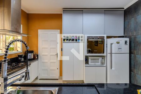 Casa para alugar com 250m², 3 quartos e 2 vagas Casa para alugar com 250m², 3 quartos e 2 vagasCozinha