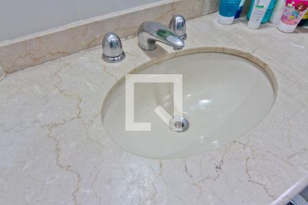 Apartamento à venda com 90m², 3 quartos e 2 vagasBanheiro da Suíte