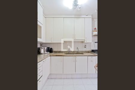 Apartamento à venda com 90m², 3 quartos e 2 vagasCozinha