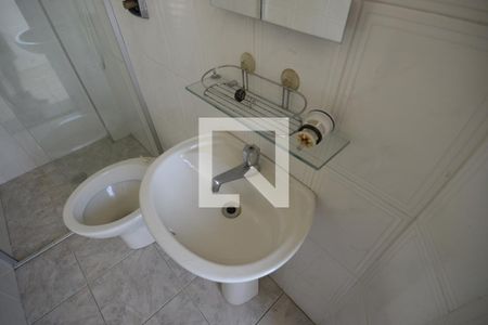 Apartamento à venda com 180m², 3 quartos e 2 vagasBanheiro de Serviço