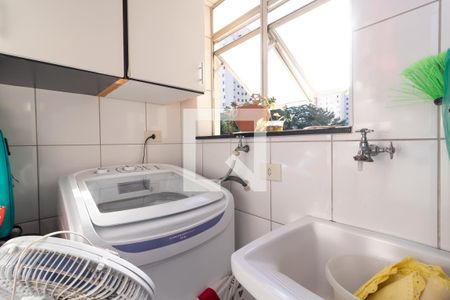 Apartamento à venda com 60m², 2 quartos e 1 vagaÁrea de Serviço