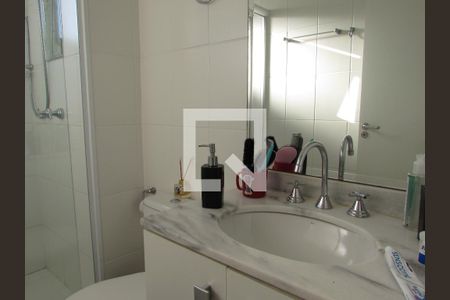 Apartamento à venda com 63m², 2 quartos e 1 vagaBanheiro 2