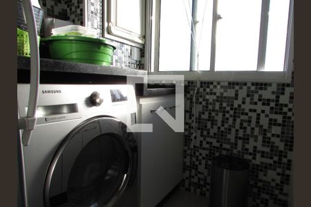 Apartamento à venda com 63m², 2 quartos e 1 vagaÁrea de Serviço