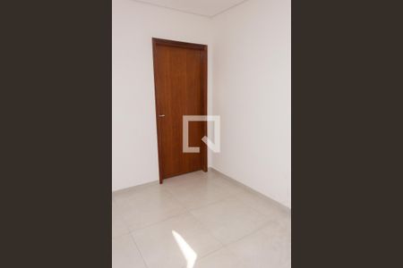 Casa à venda com 125m², 2 quartos e 2 vagas Casa à venda com 125m², 2 quartos e 2 vagasCozinha