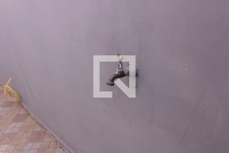 Casa à venda com 125m², 2 quartos e 2 vagas Casa à venda com 125m², 2 quartos e 2 vagasQuintal - detalhe