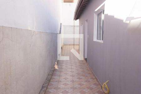 Casa à venda com 125m², 2 quartos e 2 vagas Casa à venda com 125m², 2 quartos e 2 vagasQuintal