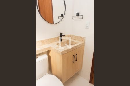 Casa à venda com 125m², 2 quartos e 2 vagas Casa à venda com 125m², 2 quartos e 2 vagasBanheiro 2