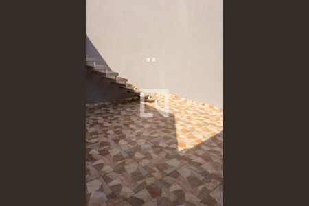 Casa à venda com 125m², 2 quartos e 2 vagas Casa à venda com 125m², 2 quartos e 2 vagasGaragem