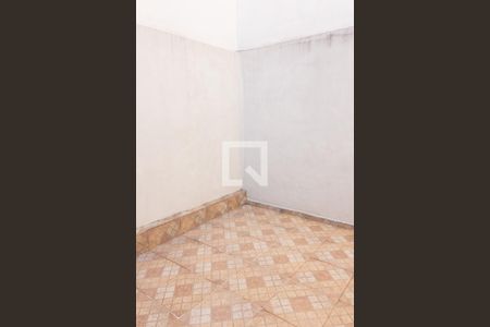 Casa à venda com 125m², 2 quartos e 2 vagas Casa à venda com 125m², 2 quartos e 2 vagasQuintal