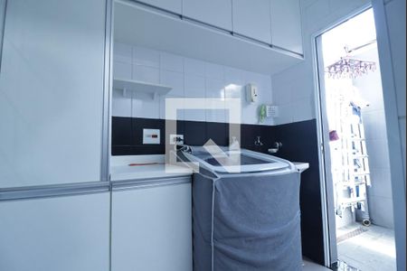 Casa à venda com 85m², 3 quartos e 1 vagaLavanderia