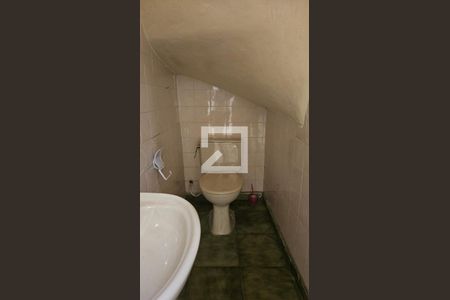 Casa para alugar com 100m², 2 quartos e 1 vagaLavabo