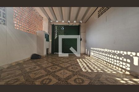 Casa para alugar com 100m², 2 quartos e 1 vagaGaram / Quintal