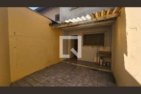 Área de Serviço de casa para alugar com 2 quartos, 100m² em Jardim Cidália, São Paulo