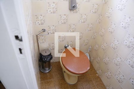 Casa à venda com 207m², 2 quartos e 5 vagasBanheiro de serviço