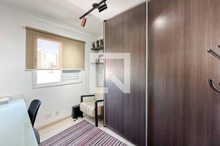 Apartamento à venda com 65m², 2 quartos e 2 vagasQuarto 2