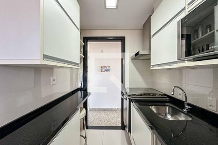 Apartamento à venda com 65m², 2 quartos e 2 vagasCozinha