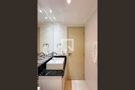 Apartamento à venda com 65m², 2 quartos e 2 vagasBanheiro Social