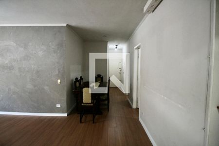 Sala de apartamento para alugar com 3 quartos, 90m² em Vila Maia, Guarujá
