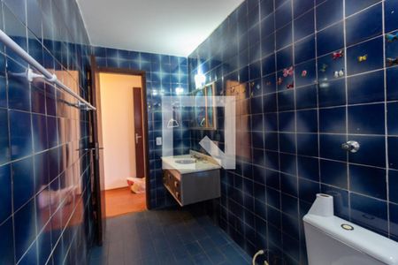 Casa para alugar com 129m², 3 quartos e 2 vagas Casa para alugar com 129m², 3 quartos e 2 vagasBanheiro Social