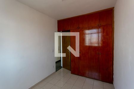 Quarto 2 de apartamento para alugar com 3 quartos, 64m² em Sagrada Família, Belo Horizonte