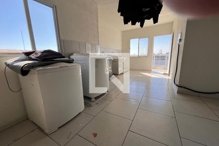 Studio para alugar com 25m², 1 quarto e sem vaga Studio para alugar com 25m², 1 quarto e sem vagaÁrea de Serviço