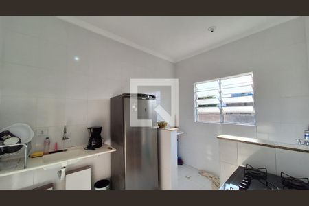 Cozinha /Area de serviço de casa para alugar com 2 quartos, 40m² em Nova Mirim, Praia Grande