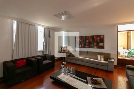 Apartamento à venda com 372m², 4 quartos e 2 vagasSala
