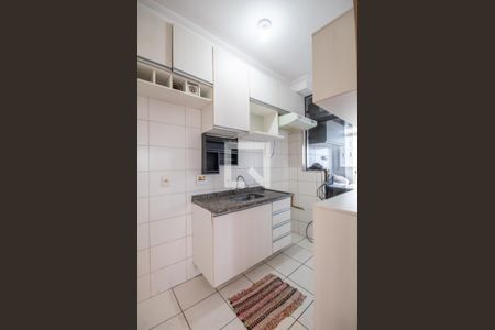 Cozinha de apartamento para alugar com 2 quartos, 48m² em Bussocaba, Osasco